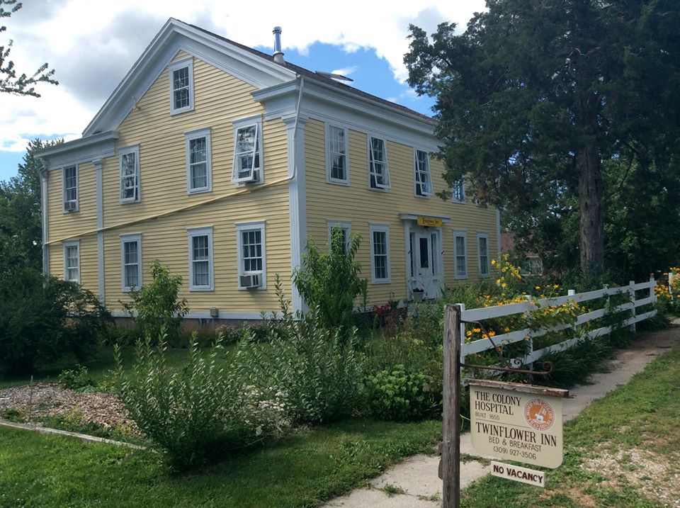 Twinflower Inn Front